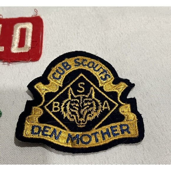 Mixed Lot of Boy Scout Cub Scout BSA Memorabilia 70’s- Patches Pins Pencil - Picture 4 of 6